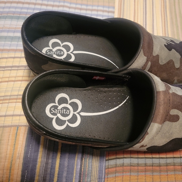 SANITA CAMOUFLAGE CLOGS - Picture 3 of 8